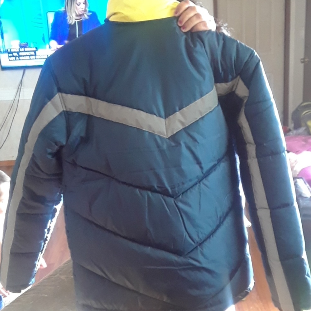 jacket - Picture 3 of 3